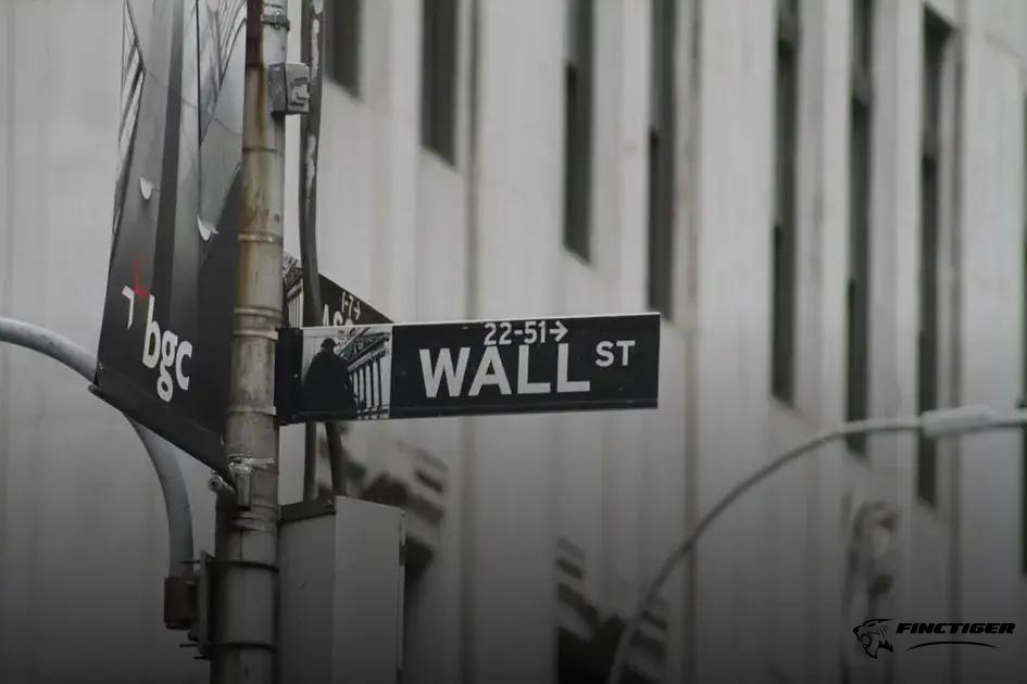 Benefits of High-Yield Savings Accounts