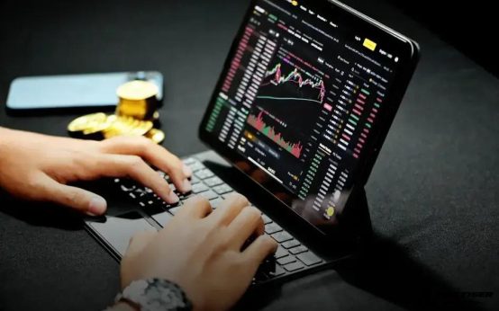 How to Prepare Financially for a Career Change Successfully